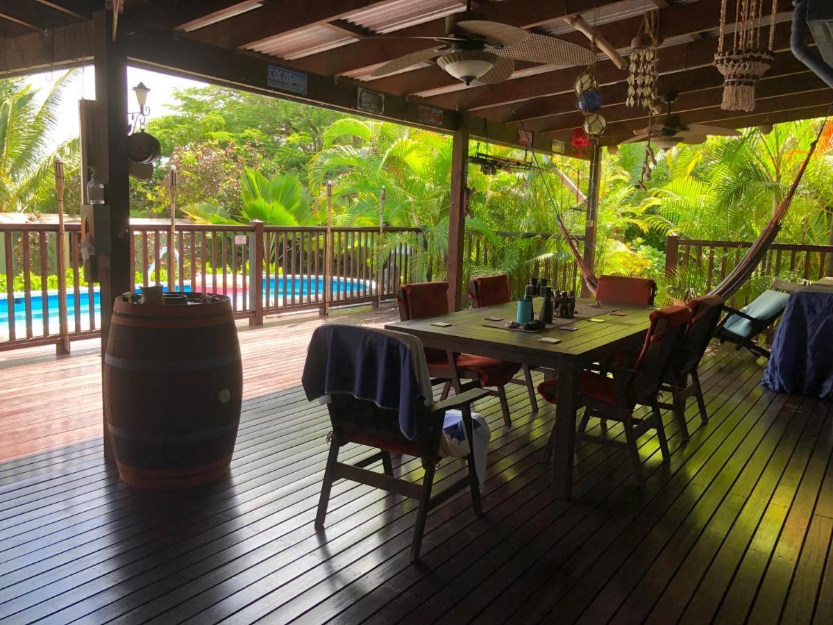 Island Time Guest Room Flying Fish Cove Εξωτερικό φωτογραφία