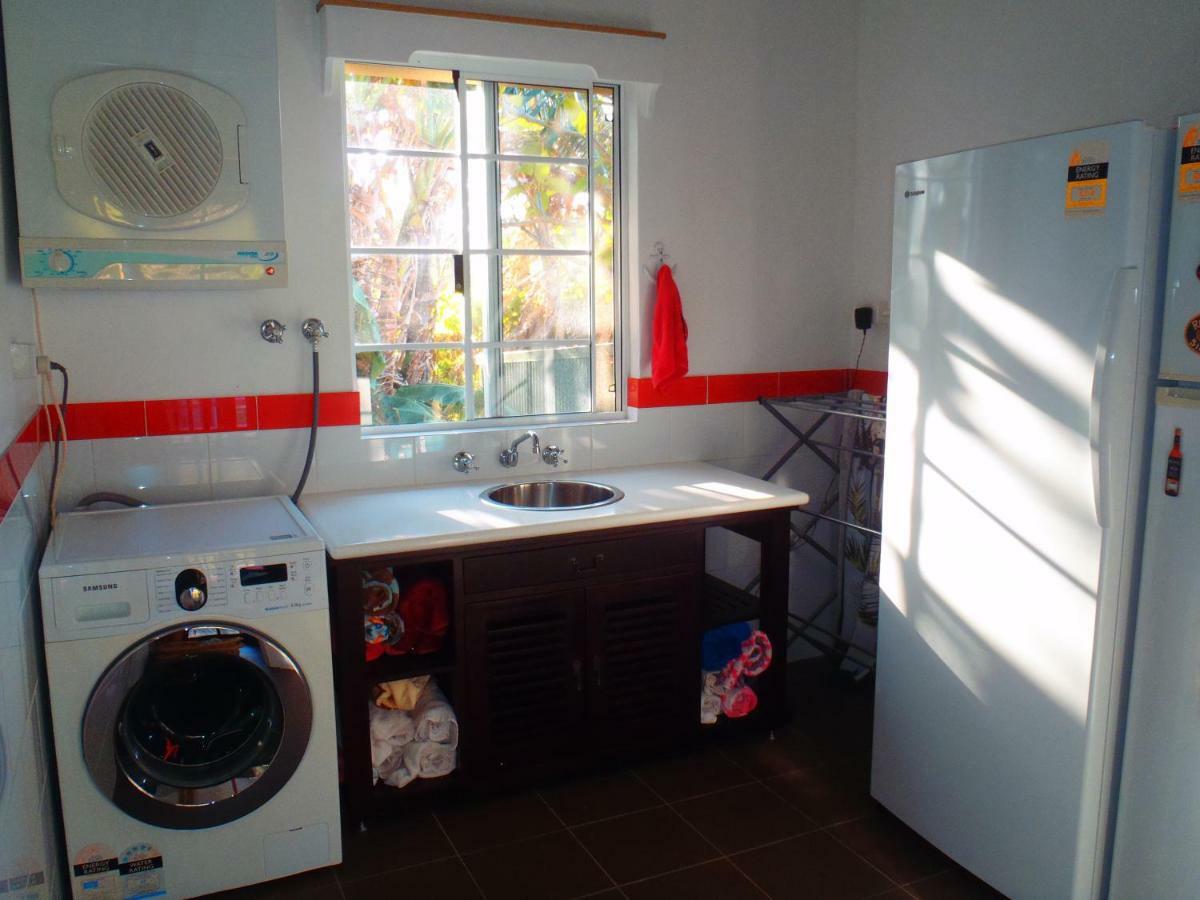 Island Time Guest Room Flying Fish Cove Εξωτερικό φωτογραφία